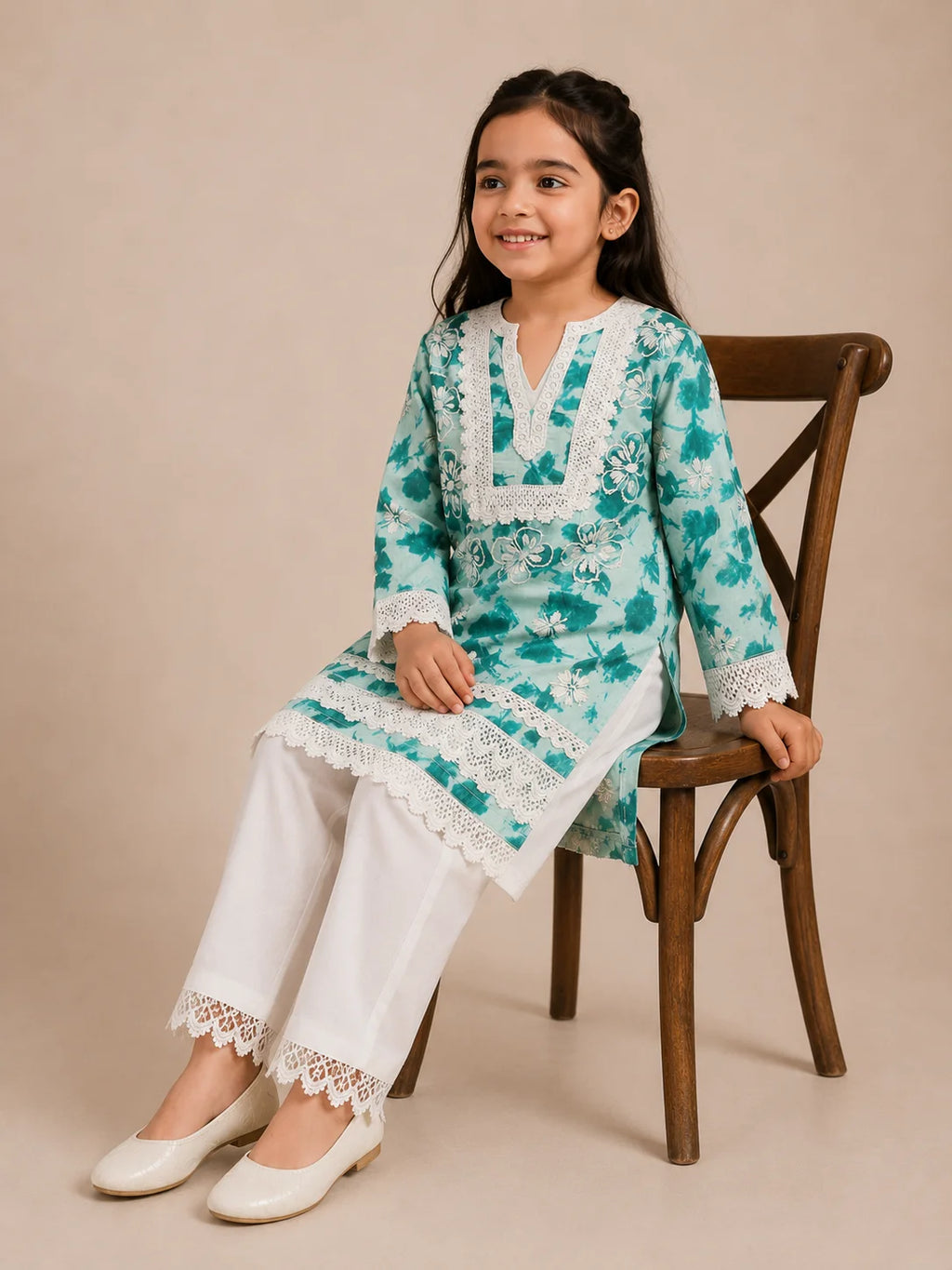 Girls Grey Floral Mumul Print Kurta Pant Set with Dupatta | Premium Kids Ethnic Wear | Tazaki Fashion