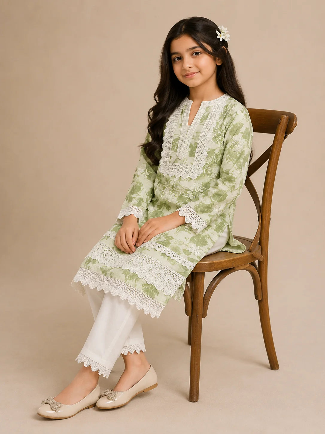Girls Grey Floral Mumul Print Kurta Pant Set with Dupatta | Premium Kids Ethnic Wear | Tazaki Fashion